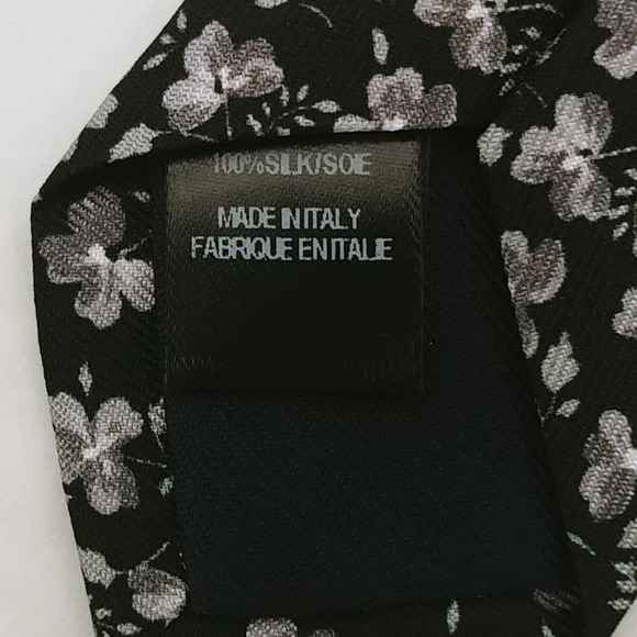Saks Fifth Avenue Necktie Men Os Black Floral Silk Made In Italy Nib225s New — image 3 of 6